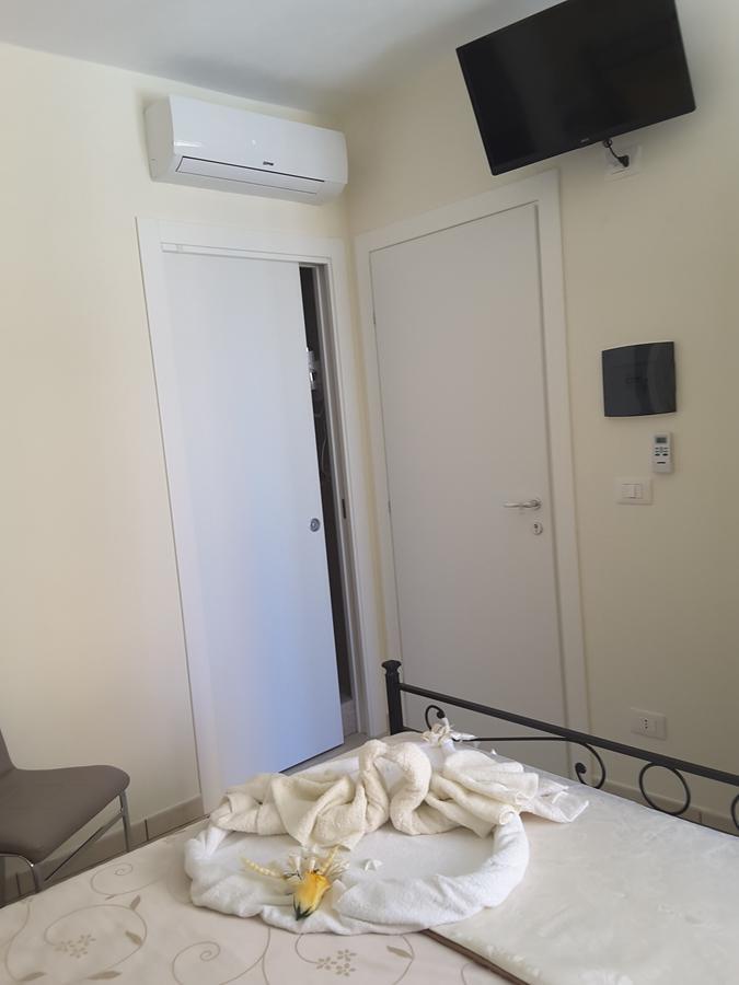 Stella Marina Rooms For Rent Portopalo Di Capo Passero ภายนอก รูปภาพ